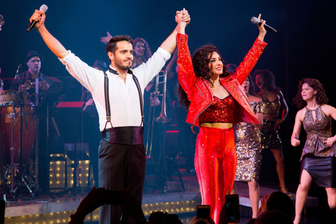 Photo Coverage: Gloria and Emilio Estefan Join Cast of ON YOUR FEET for Final Broadway Bows!  Image