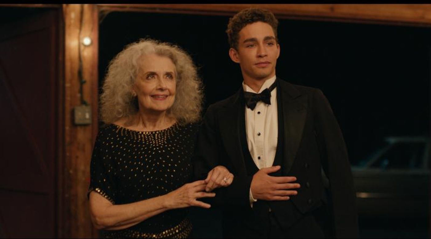 THE SONG OF SWAY LAKE, Starring Tony Nominee Mary Beth Peil, Gets Alabama Screening  Image