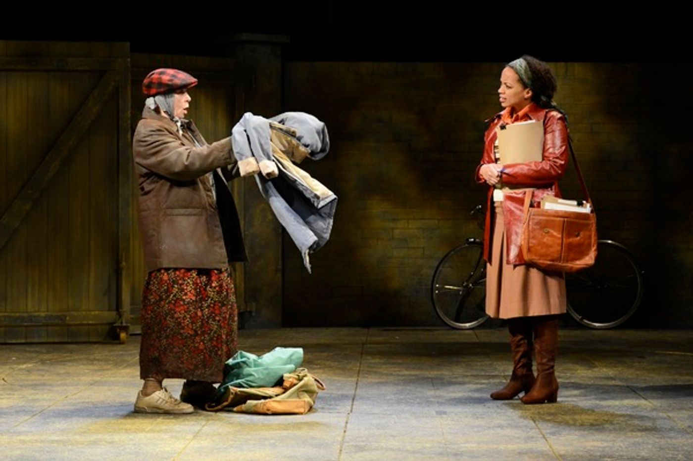 Photo Flash: First Look at THE LADY IN THE VAN at Theatre Royal Bath  Image