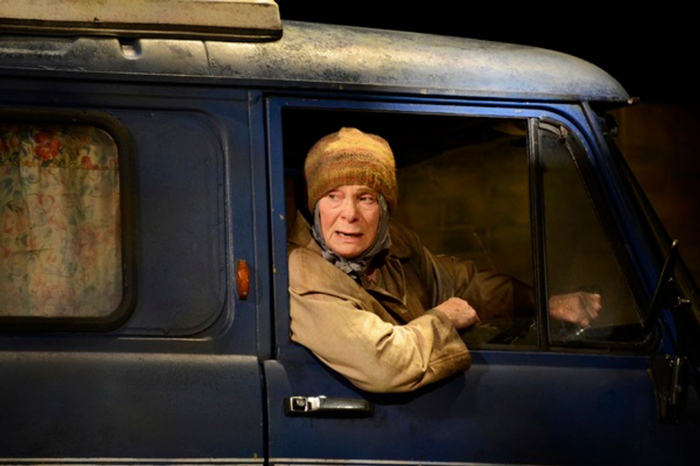 Photo Flash: First Look at THE LADY IN THE VAN at Theatre Royal Bath  Image