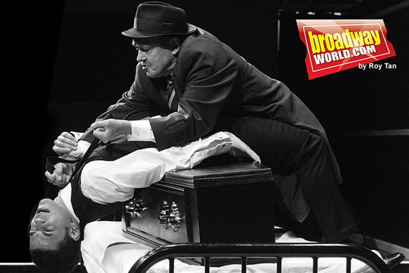 Photo Coverage: First Look at LOOT at Park Theatre  Image