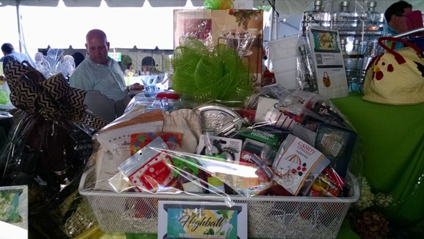 Photo Flash: The Gateway Hosts 7th Annual 'Highball' Benefit  Image