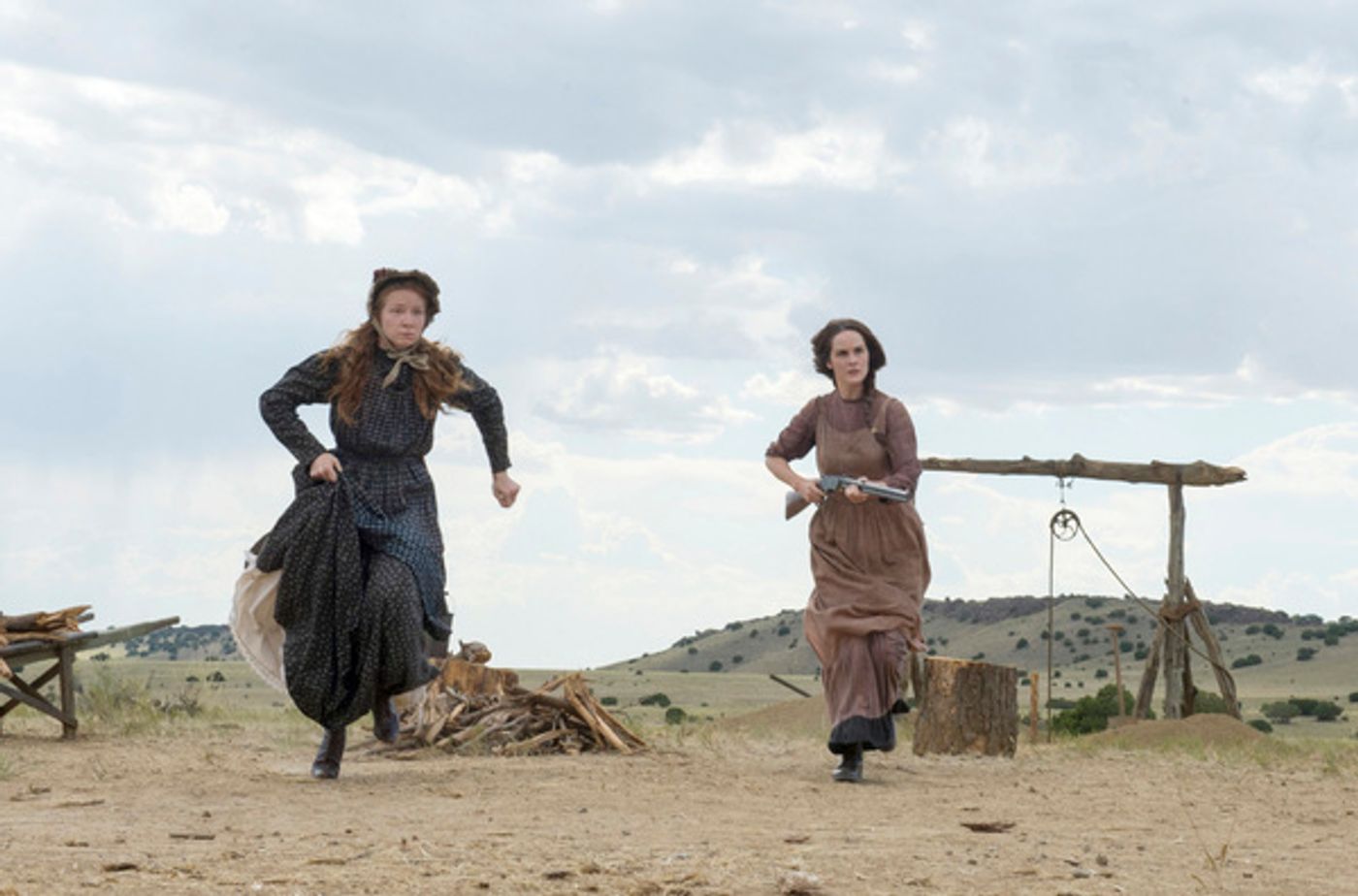 Photo Flash: Welcome to No Man's Land - Netflix Shares First Look at GODLESS  Image