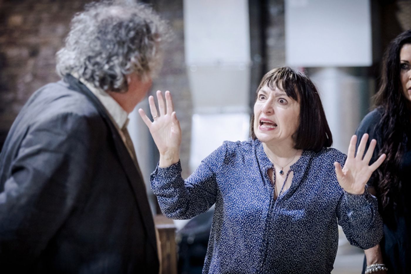 Photo Flash: In Rehearsals for DEATHTRAP, Starring Paul Bradley and Jessie Wallace, Ahead of UK Tour  Image