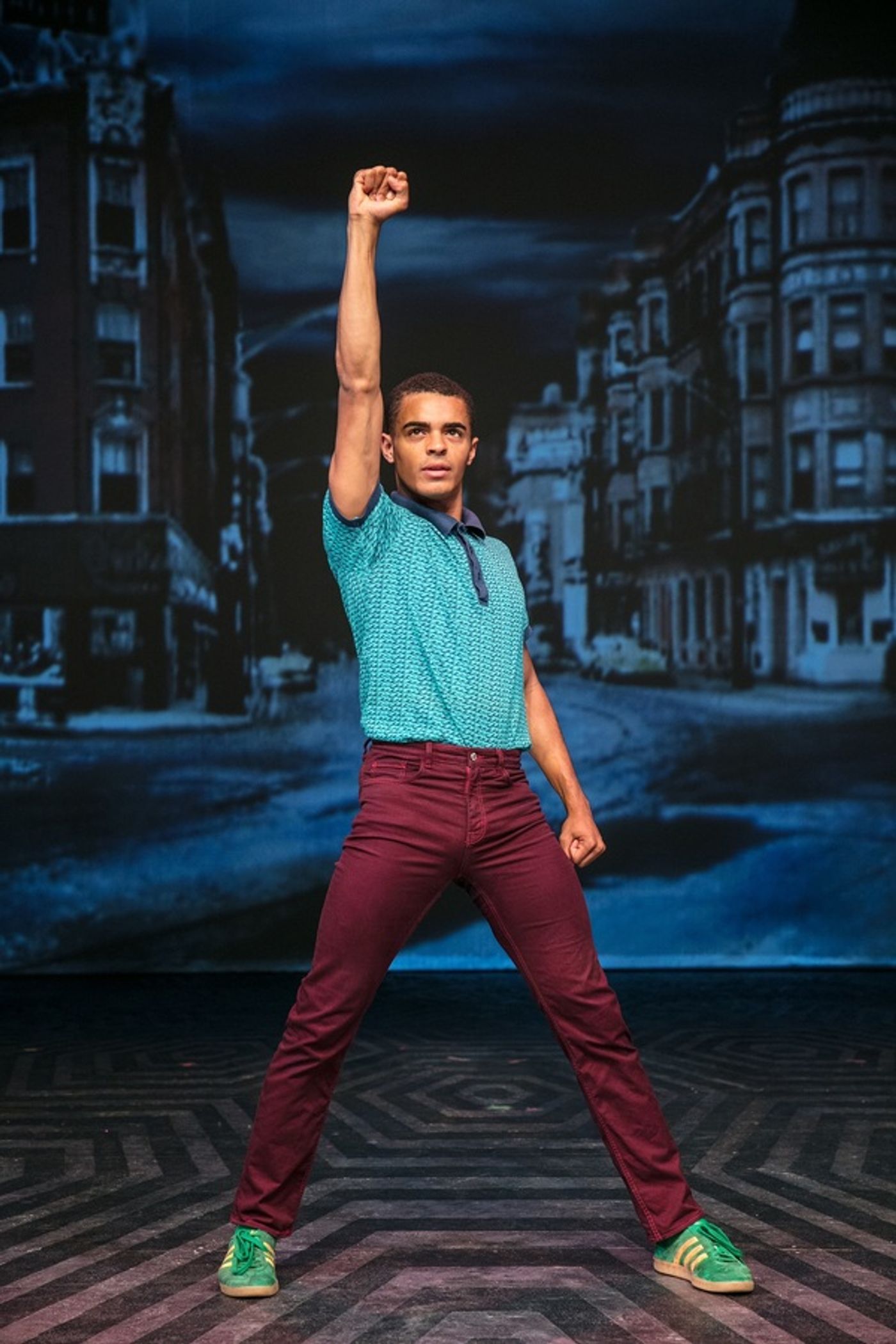 Photo Flash: Welcome to the 60s! First Look at HAIRSPRAY UK Tour  Image