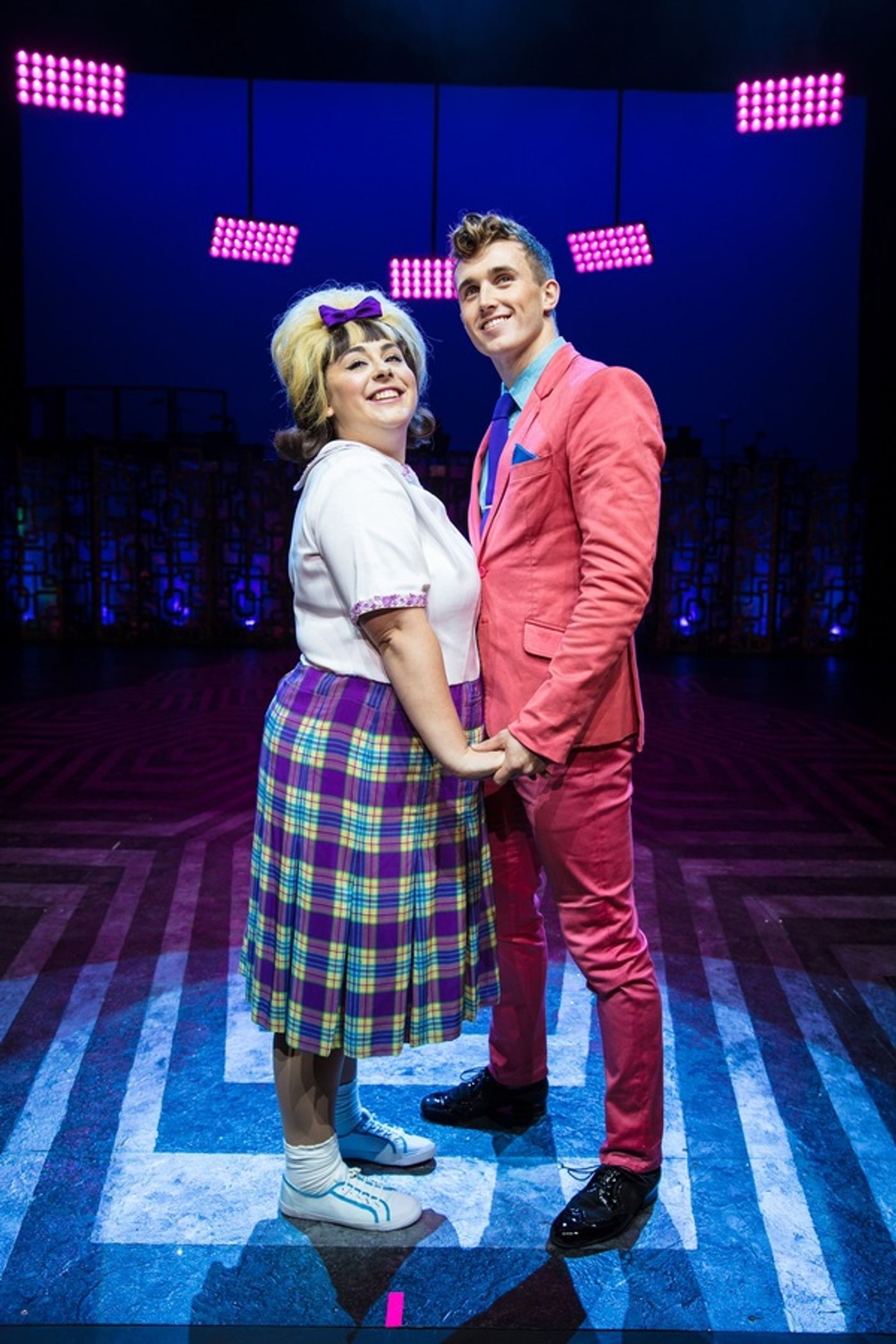 Photo Flash: Welcome to the 60s! First Look at HAIRSPRAY UK Tour  Image