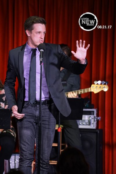 Jason Michael Snow Photo