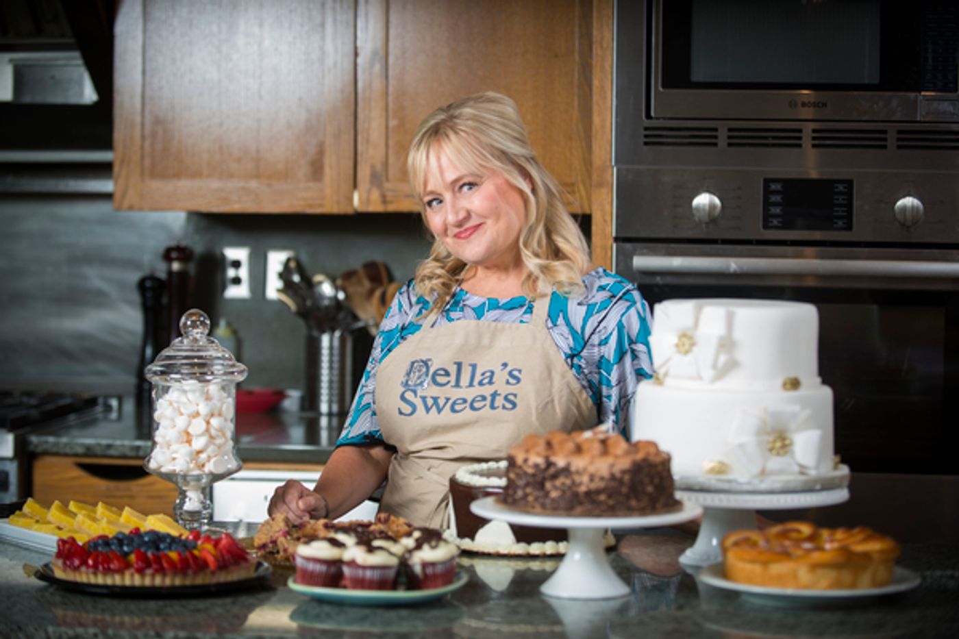 Photo Flash: First Look at Julia Gibson in PlayMakers' THE CAKE  Image