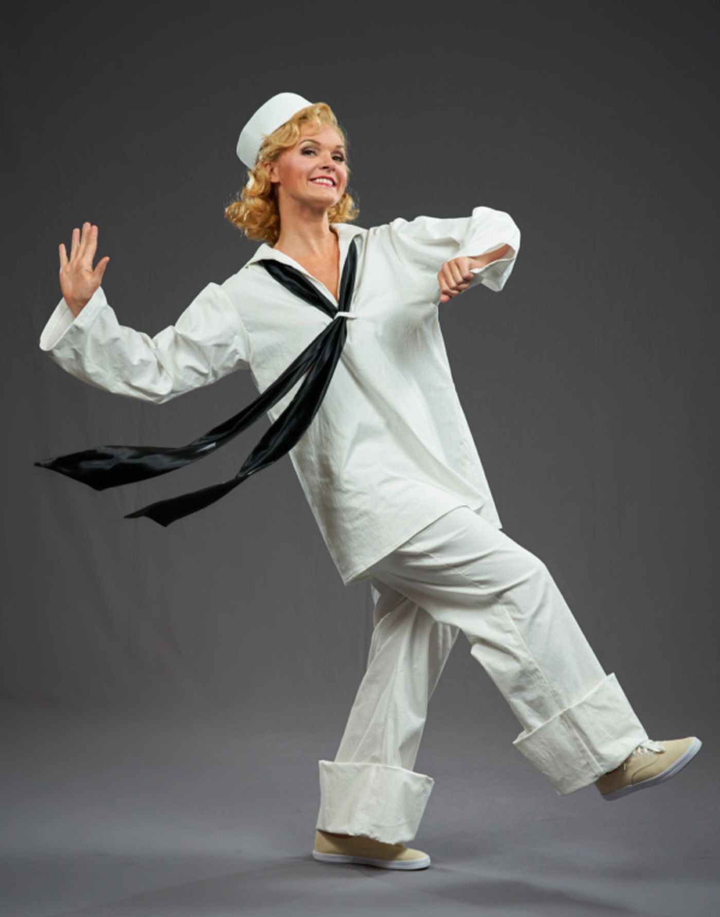 Photo Flash: Sneak Peek at Michael Halling, Leah Berry and More in Costume for SOUTH PACIFIC at STAGES  Image