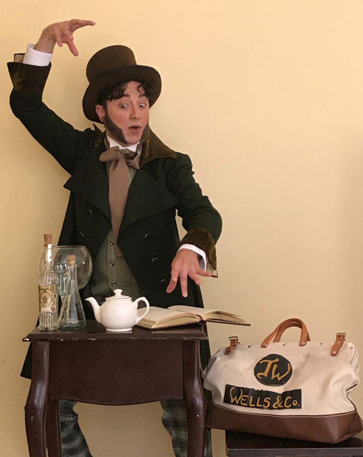 Photo Flash: Sneak Peek at New York Gilbert & Sullivan Players' THE SORCERER  Image