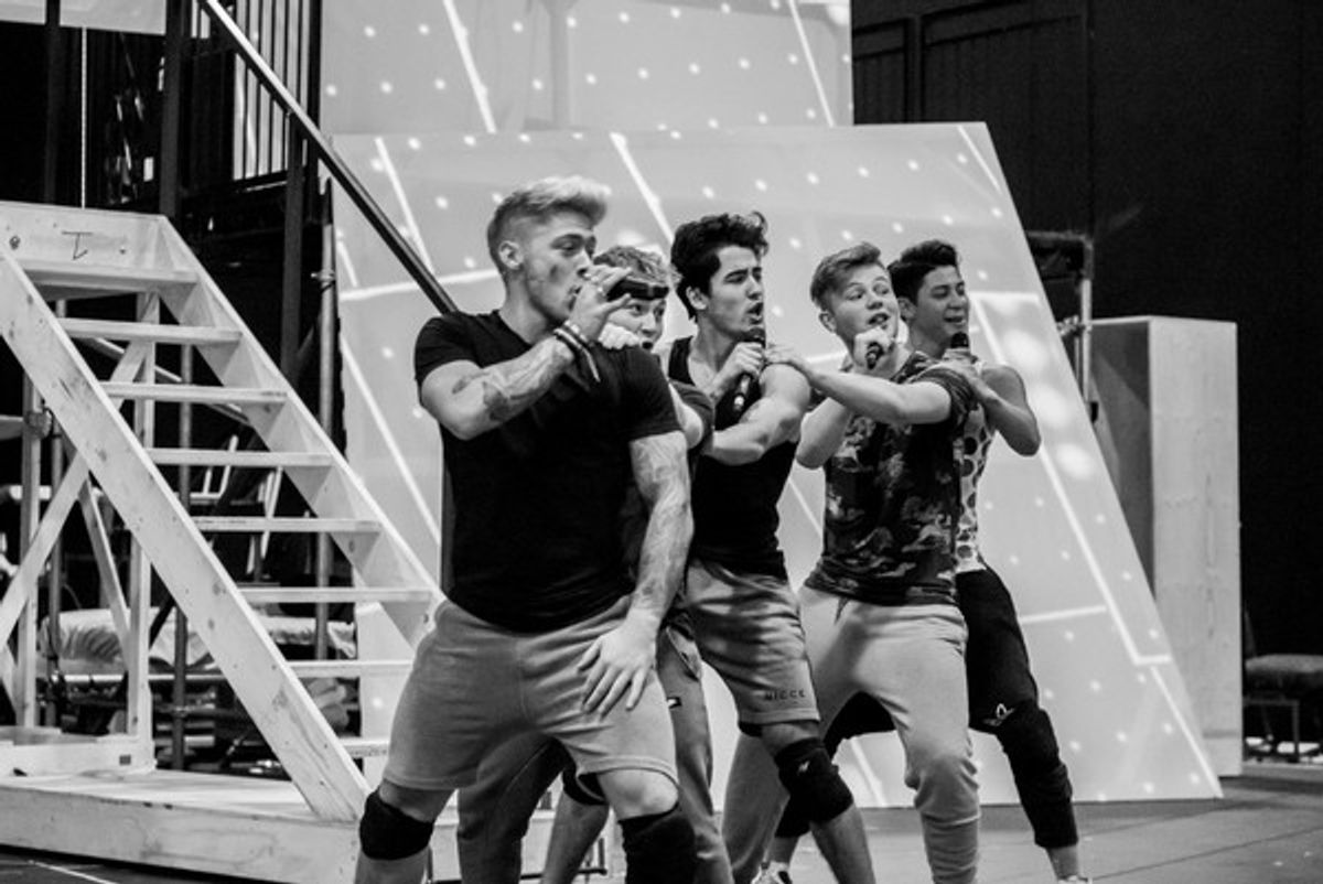 AJ Bentley, Curtis T Johns, Yazdan Qafouri, Nick Carsberg, and Sario Solomon at 