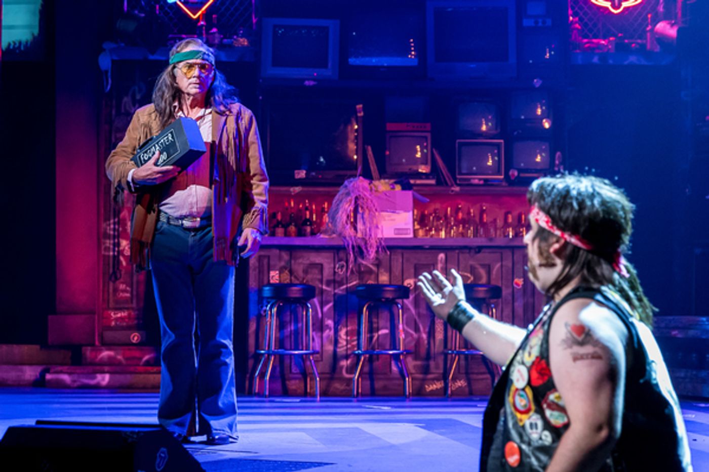 Photo Flash: First Look - ROCK OF AGES Hits Drury Lane Theatre with Its Best Shot  Image