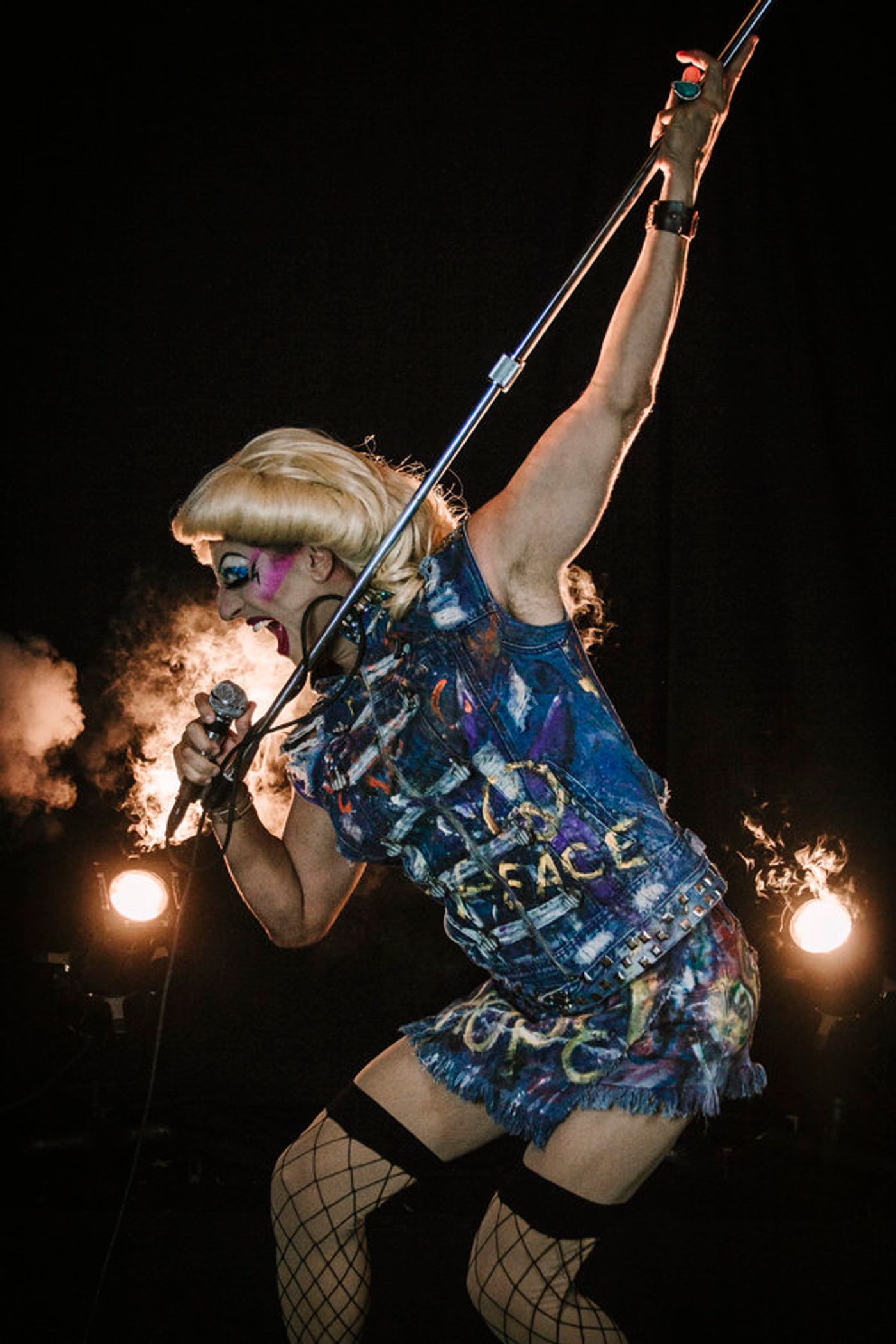 Photo Flash: Sneak Peek at 'HEDWIG' in Her Stilettos at Phoenix Theatre  Image