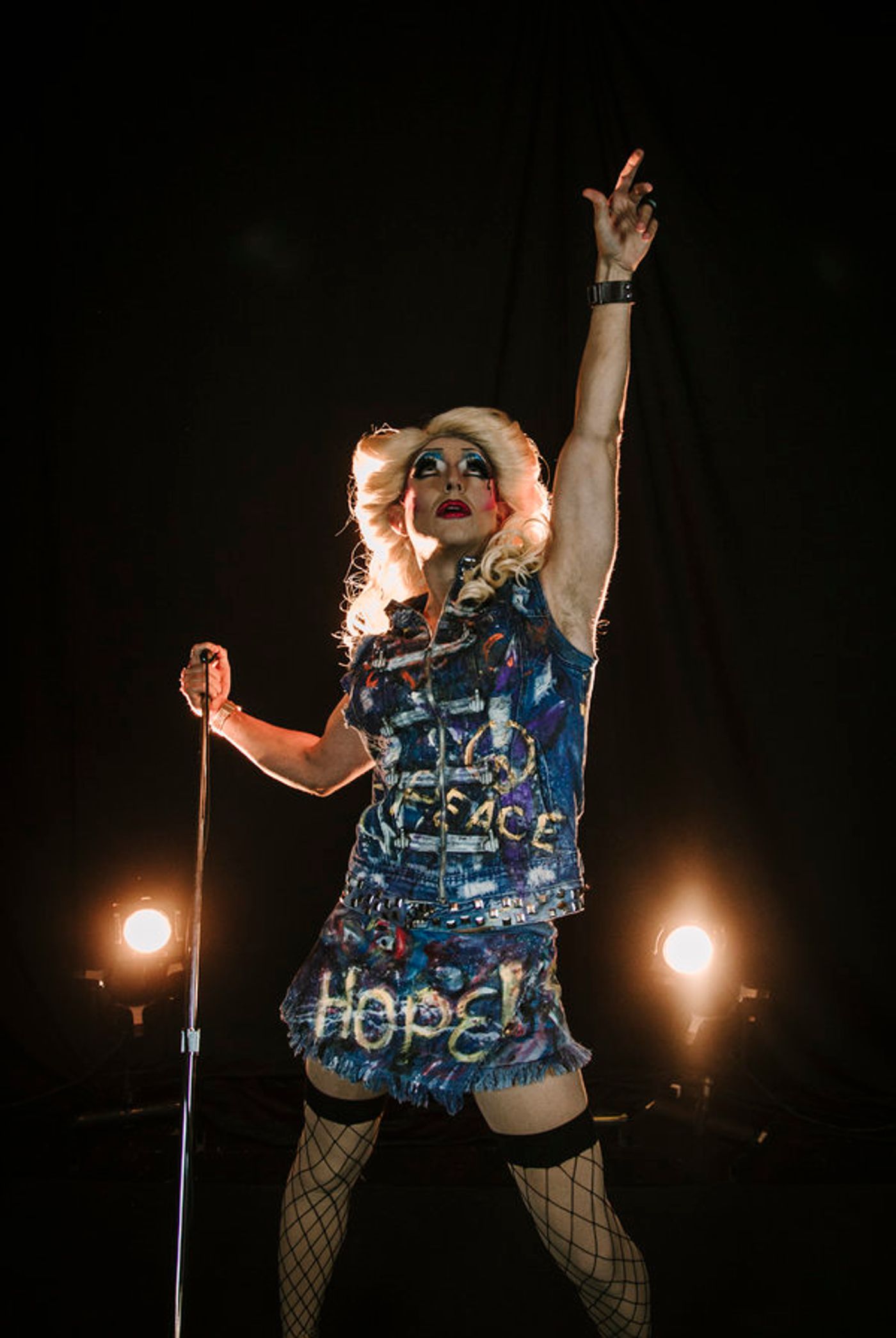 Photo Flash: Sneak Peek at 'HEDWIG' in Her Stilettos at Phoenix Theatre  Image