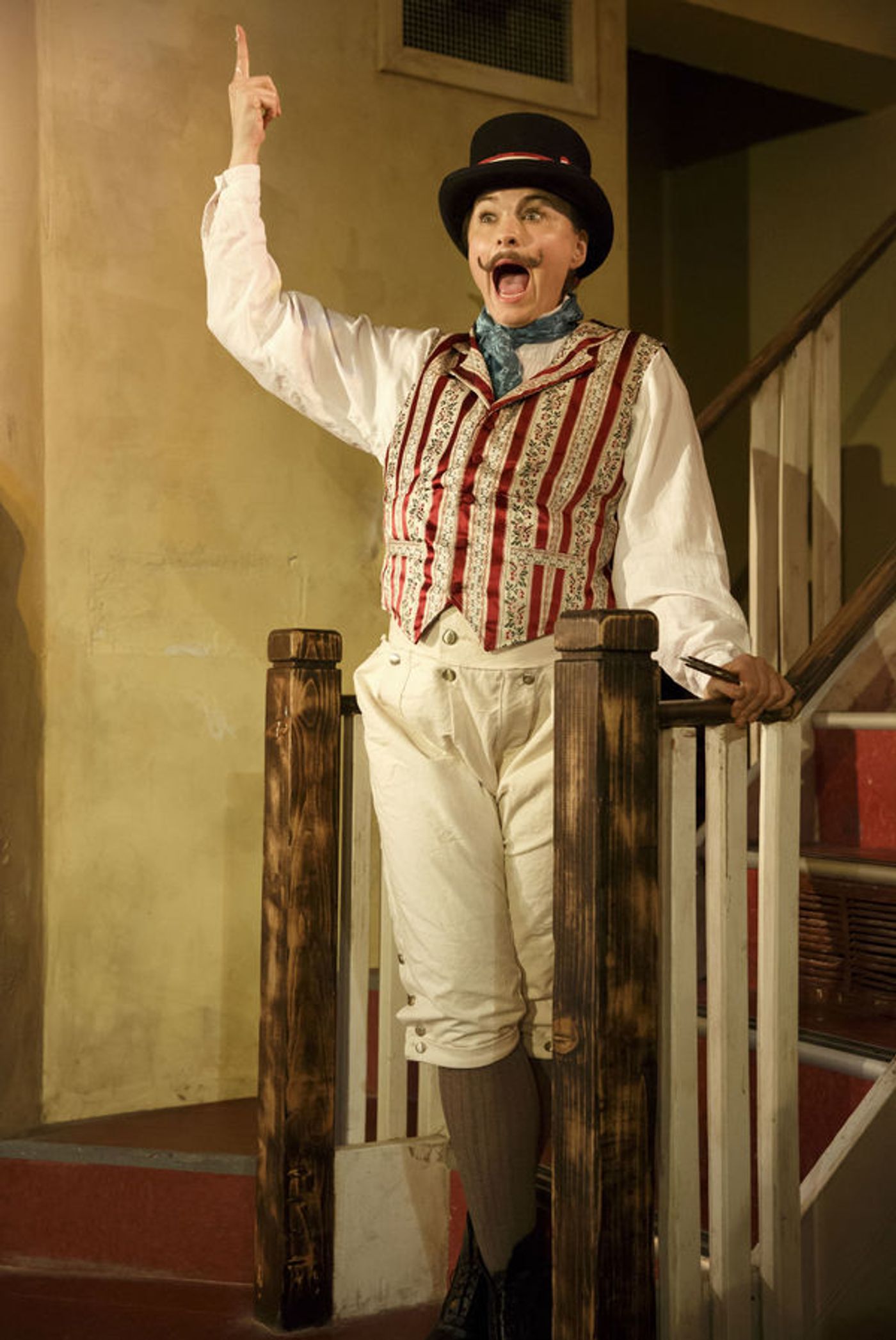 Photo Flash: First Look - Hugh Panaro Wields the Blades in SWEENEY TODD at Barrow Street Photo Flash: First Look - Hugh Panaro Wields the Blades in SWEENEY TODD at Barrow Street Image