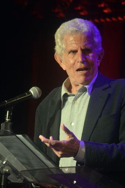 Tony  Roberts Photo