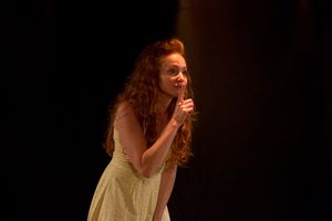 Phoebe Thomas Photo