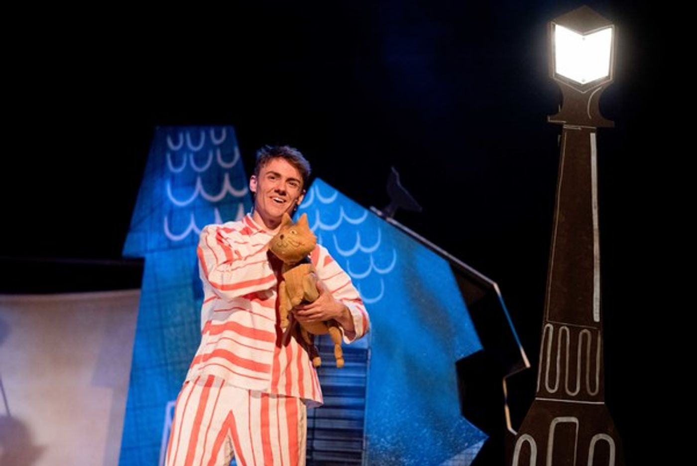 Photo Flash: First Look at THE NIGHT PIRATES at Rose Theatre Kingston  Image