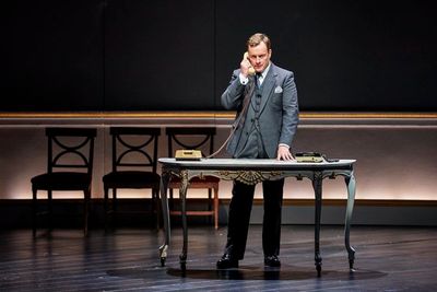 Toby Stephens Photo
