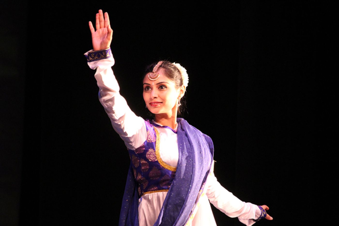 Photo Flash: MainStage Irving-Las Colinas Opens Season with RANG DE! COLOR ME INDIA!  Image