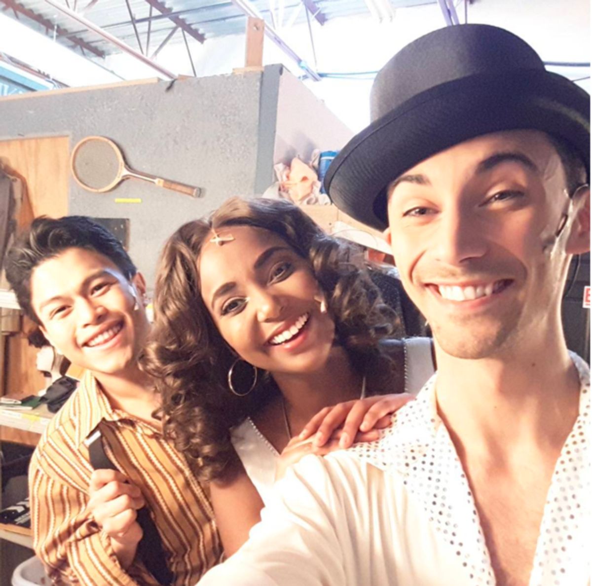 Dreamgirls (Regional): @stannmyers First #SIP for the Opening Weekend of Dreamgirls at The LOT!! We love you Miss Jones! #saturdayintermissionpic #MusicalTheatre #toronto #regional #theatre #actor #singer #dancer #motown #dreamgirls #60s #70s @officialbro at 