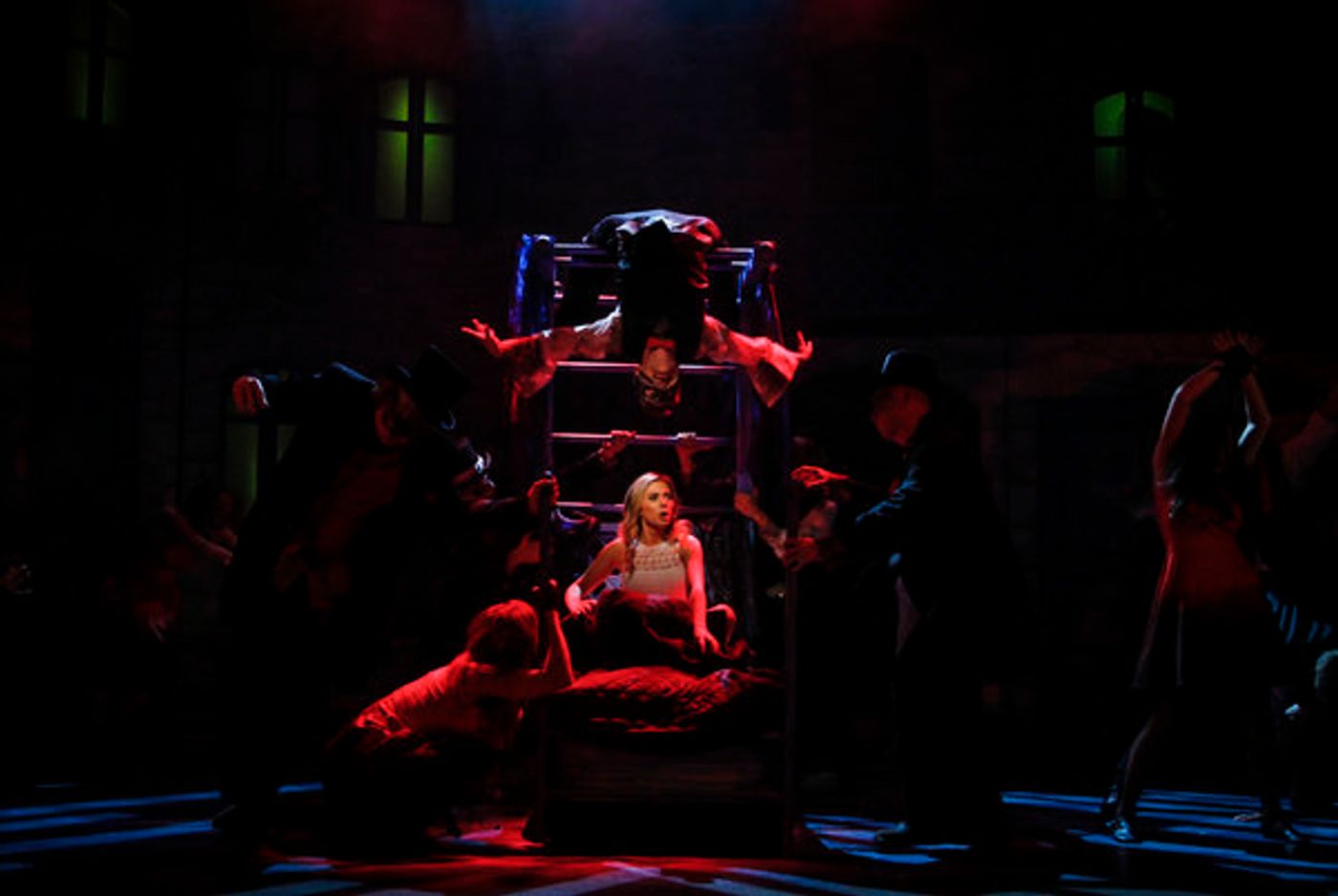 Photo Flash: My, My! MAMMA MIA Opens at Phoenix Theatre  Image