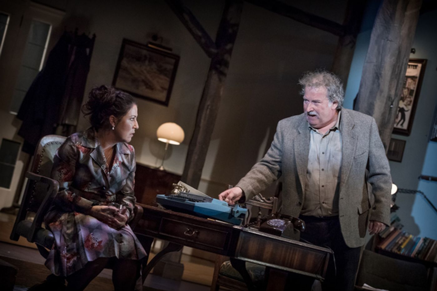 Photo Flash: First Look at DEATHTRAP Starring Paul Bradley and Jessie Wallace  Image