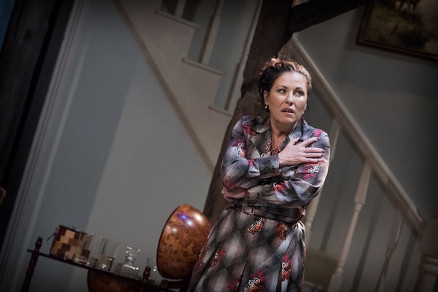Photo Flash: First Look at DEATHTRAP Starring Paul Bradley and Jessie Wallace  Image
