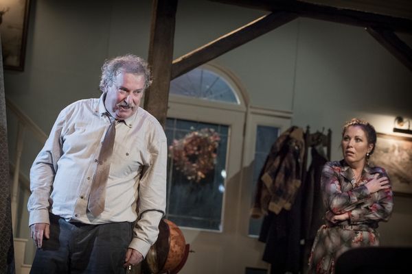 Paul Bradley and Jessie Wallace Photo