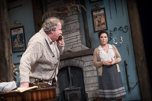 Paul Bradley and Jessie Wallace Photo