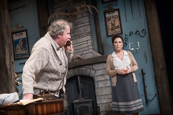 Paul Bradley and Jessie Wallace Photo