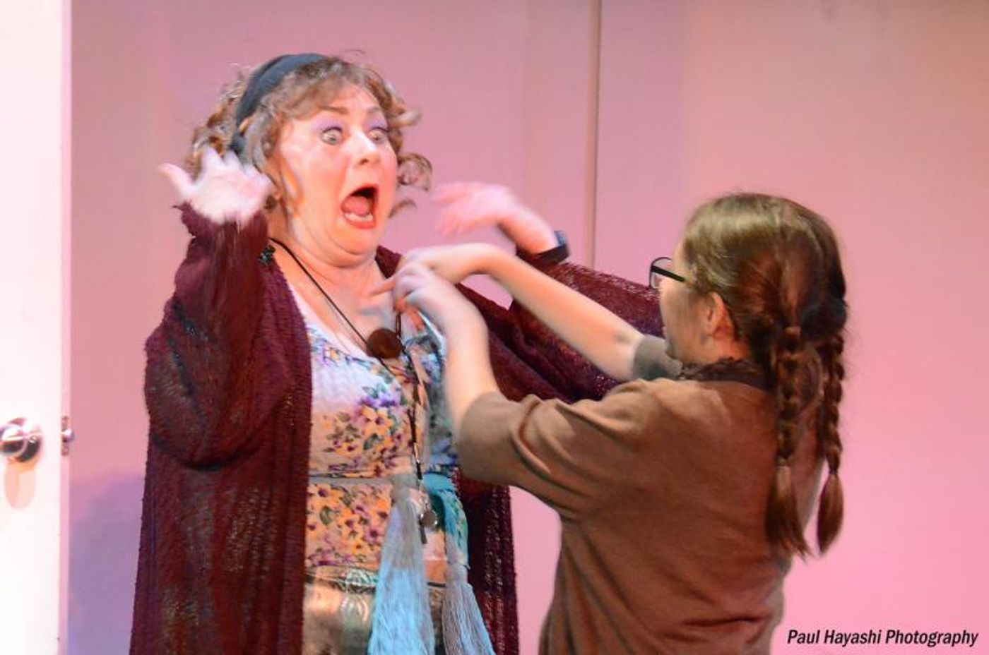 Review: DTW's Production of ANNIE is a Winner for Adults and Kids Alike.  Image