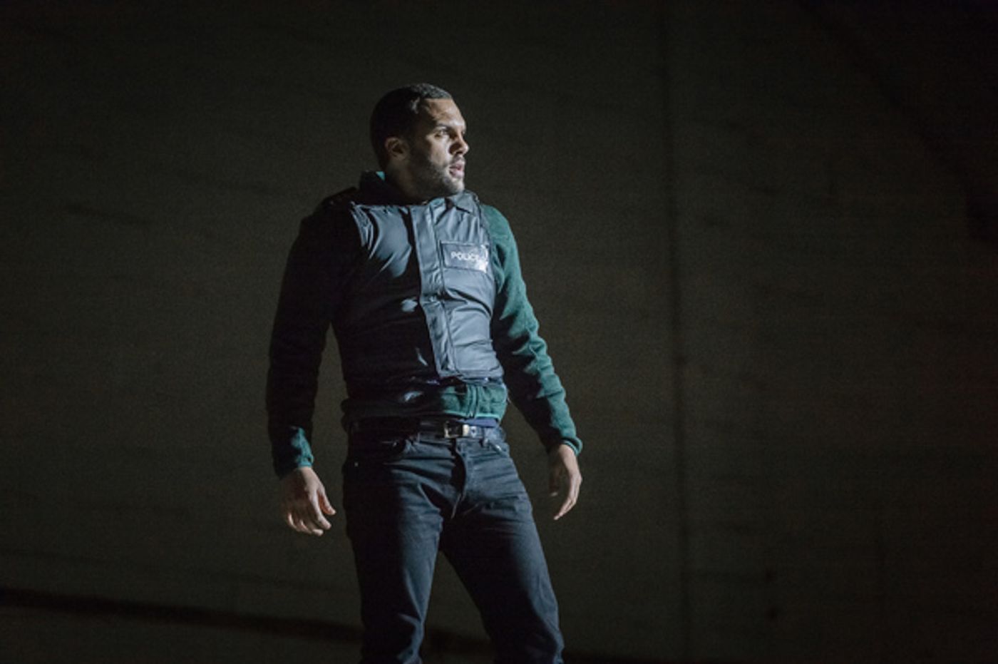 Photo Flash: Netflix Shares First Look at Harlan Coben Crime Thriller THE FIVE  Image