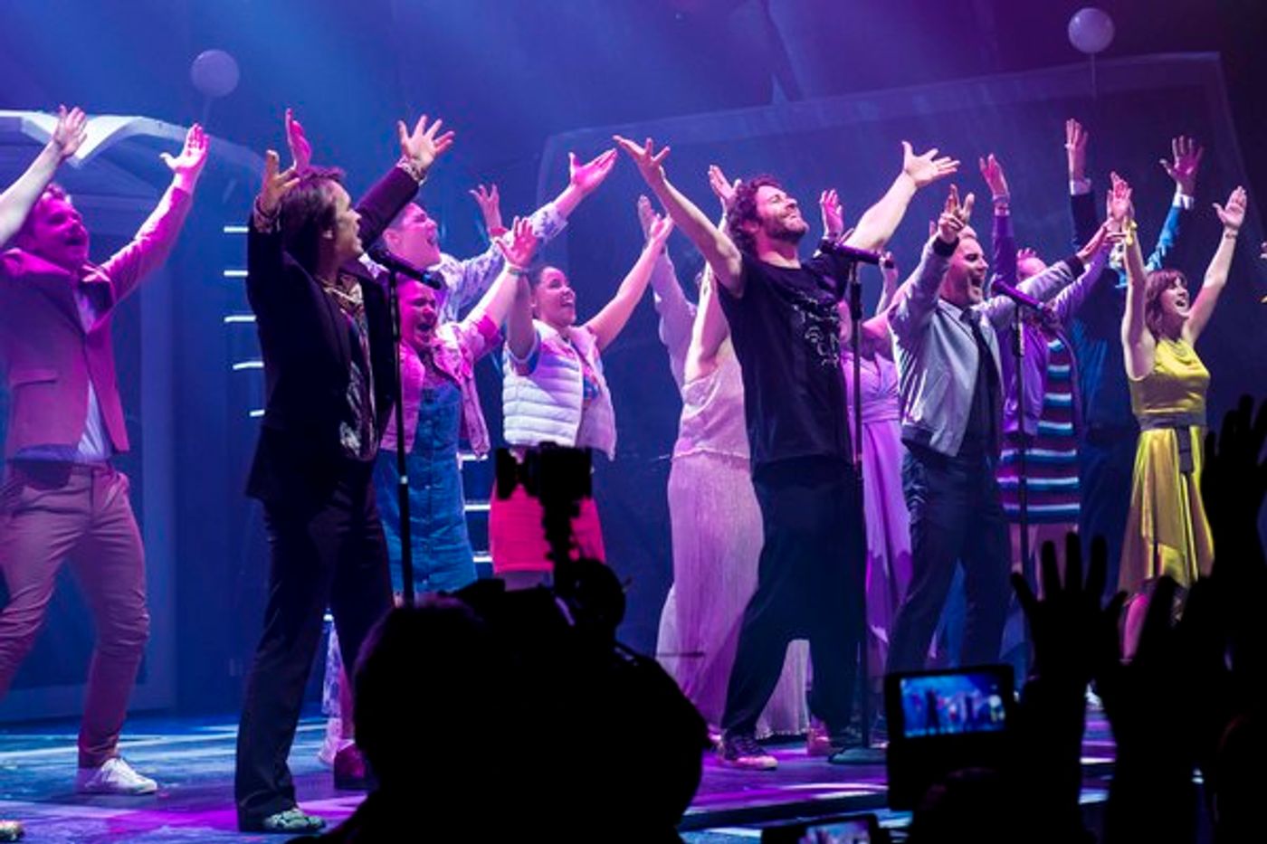 Photo Flash: Take That Joins the Cast of THE BAND in Manchester  Image