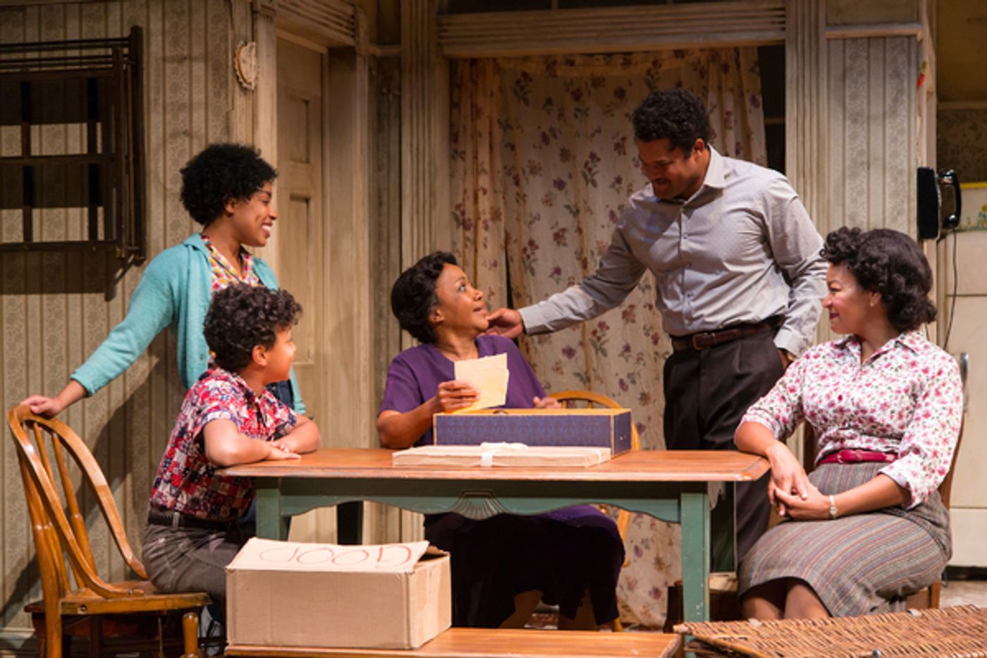 Photo Flash: A RAISIN IN THE SUN at Two River Theater  Image