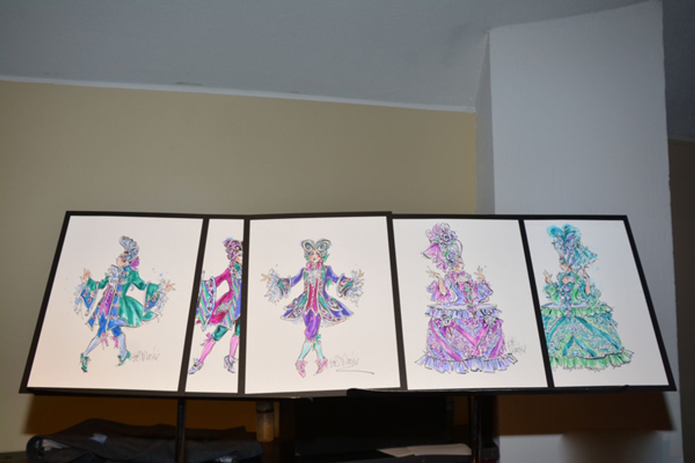 Photo Coverage: Meet the Cast of Howard Crabtree's WHEN PIGS FLY!  Image