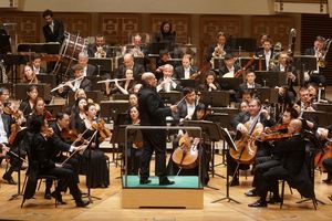 Jaap van Zweden and HK Phil Photo
