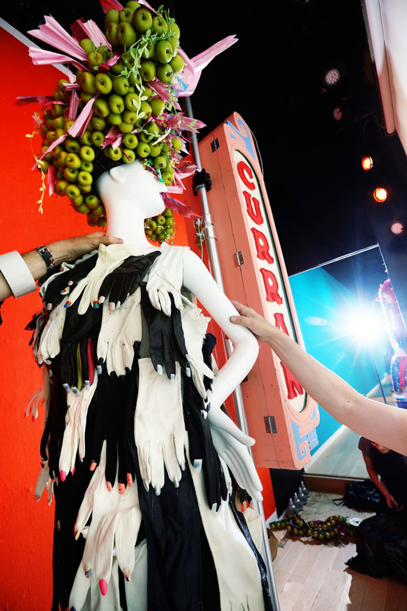 Photo Flash: Costume Designer Machine Dazzle Decks Out Neiman Marcus Windows for Taylor Mac at the Curran  Image