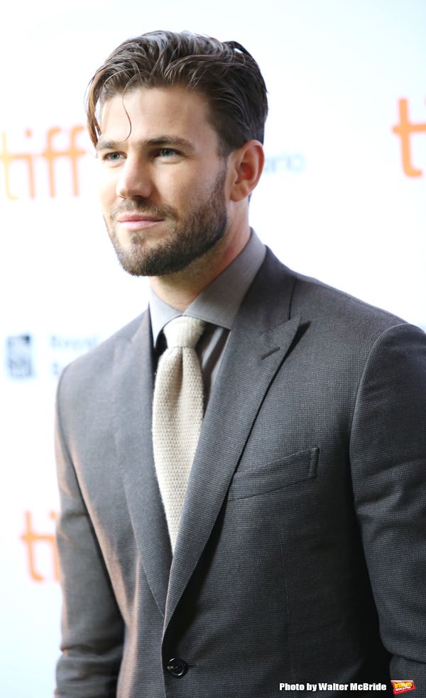 Austin Stowell Photo