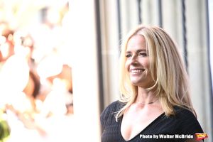  Elisabeth Shue  Photo