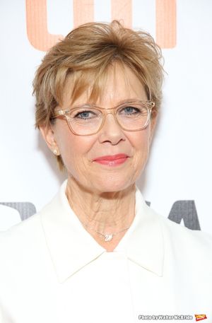 Annette Bening  Photo