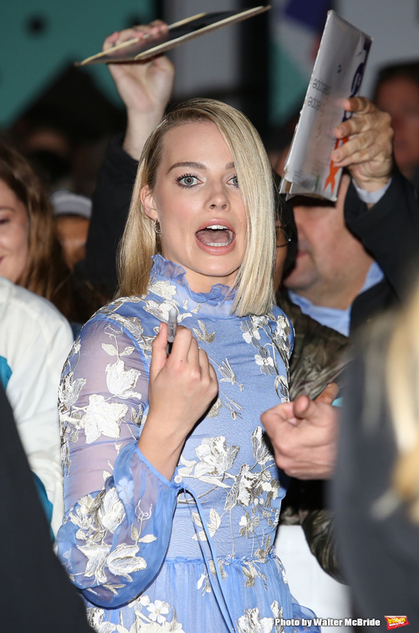 Photo Coverage: Margot Robbie & More Attend I, TONYA Premiere at Toronto Film Fest  Image
