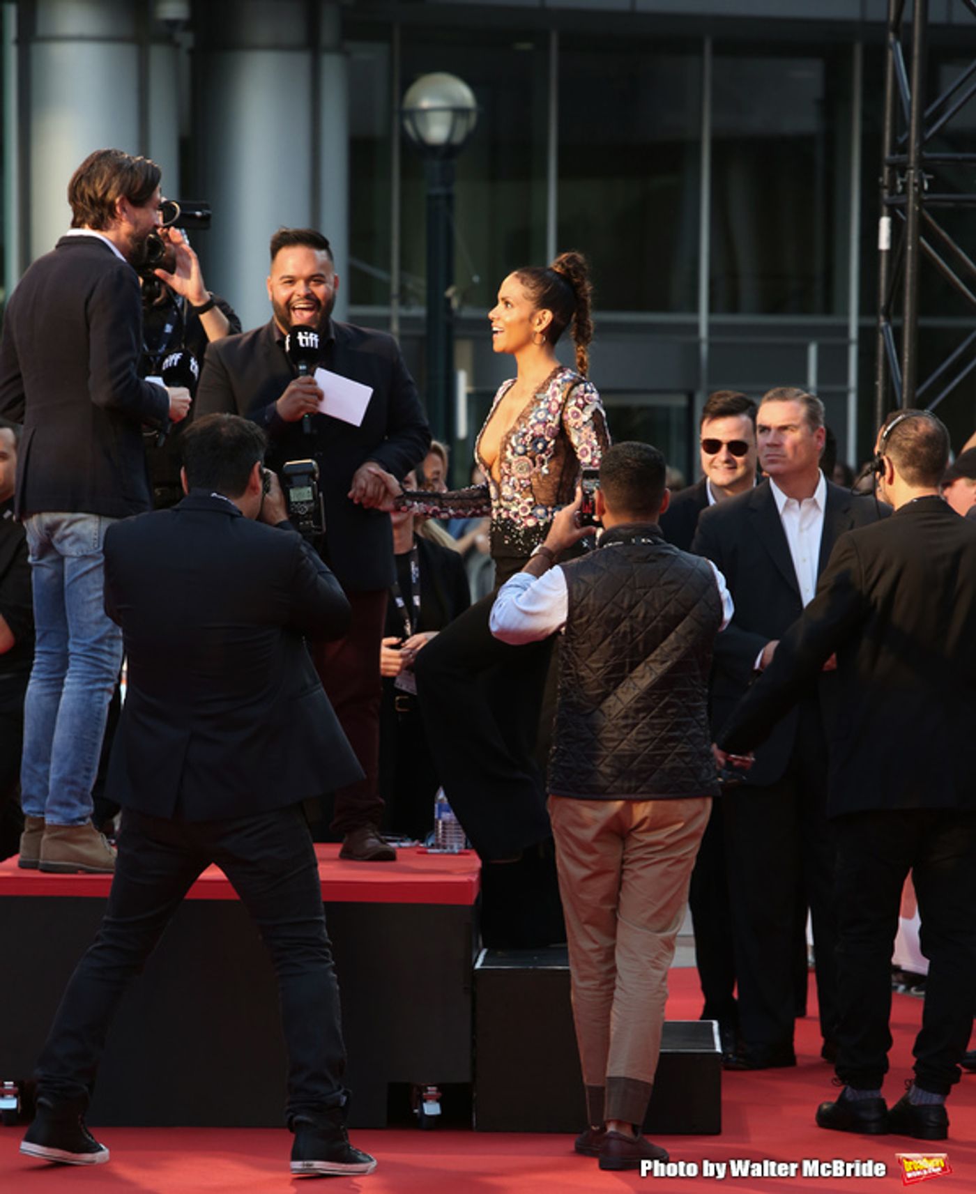 Photo Coverage: Halle Berry & More Attend KINGS Premiere at TIFF  Image