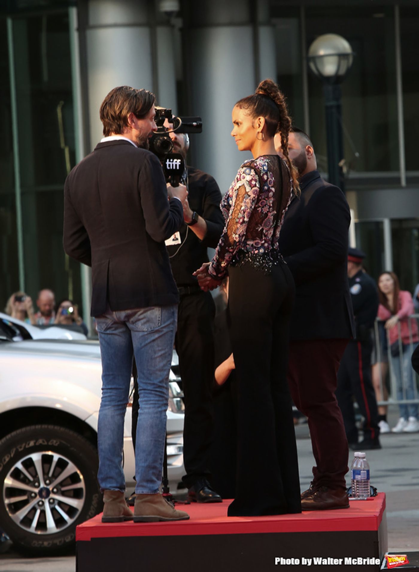 Photo Coverage: Halle Berry & More Attend KINGS Premiere at TIFF  Image