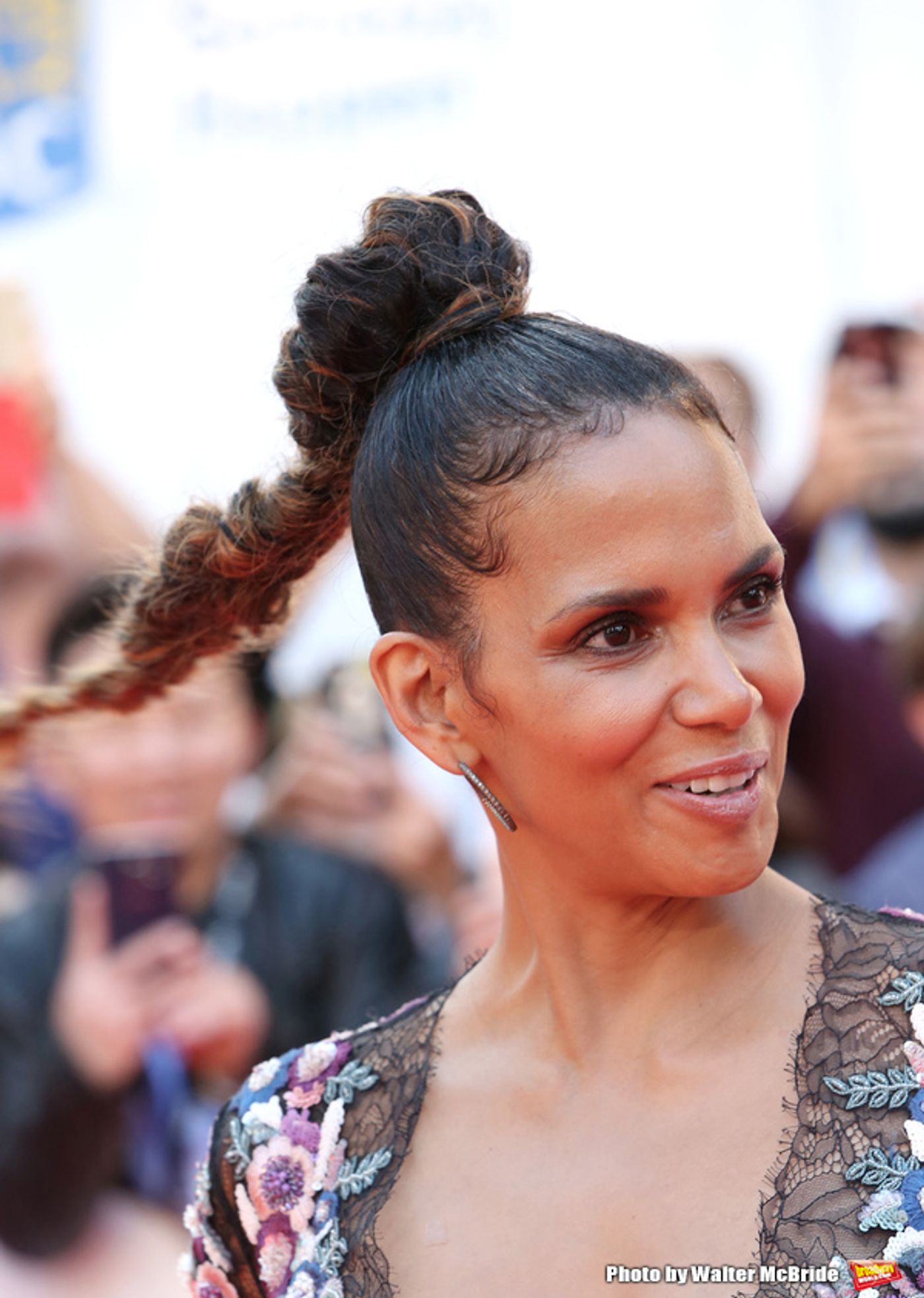 Photo Coverage: Halle Berry & More Attend KINGS Premiere at TIFF  Image