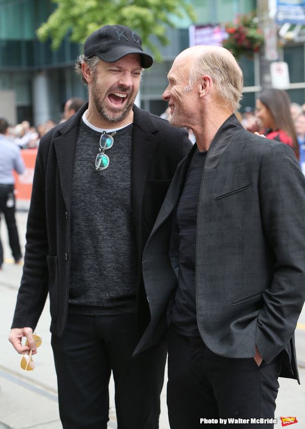 Jason Sudeikis and Ed Harris  Photo