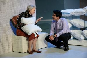 Deanna Dunagan & Pun Bandhu Photo