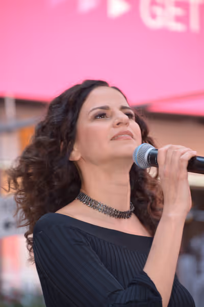 Mandy Gonzalez Photo