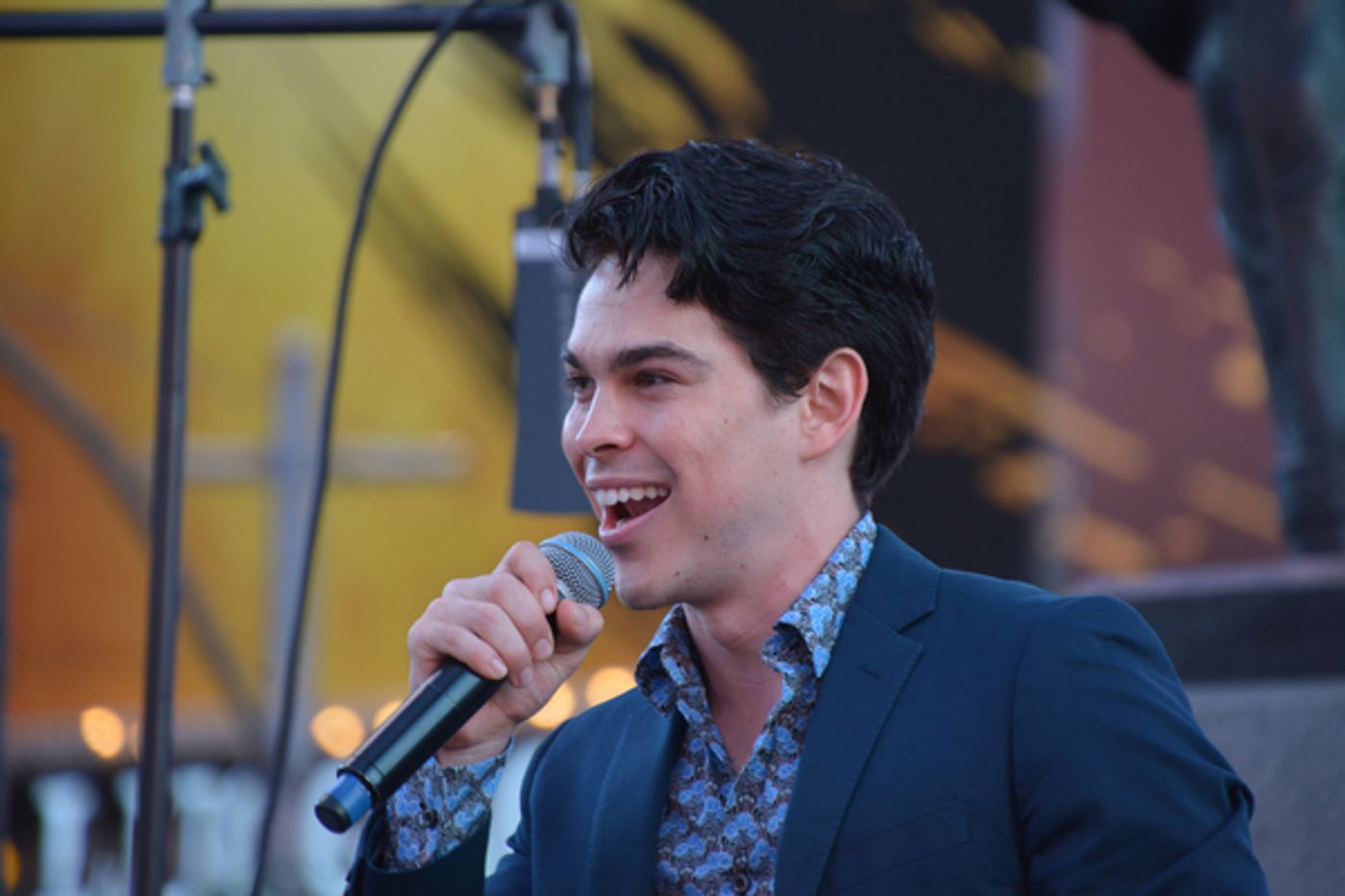 Photo Coverage: Lin-Manuel Miranda, Mandy Gonzalez and More Attend VIVA BROADWAY!  Image