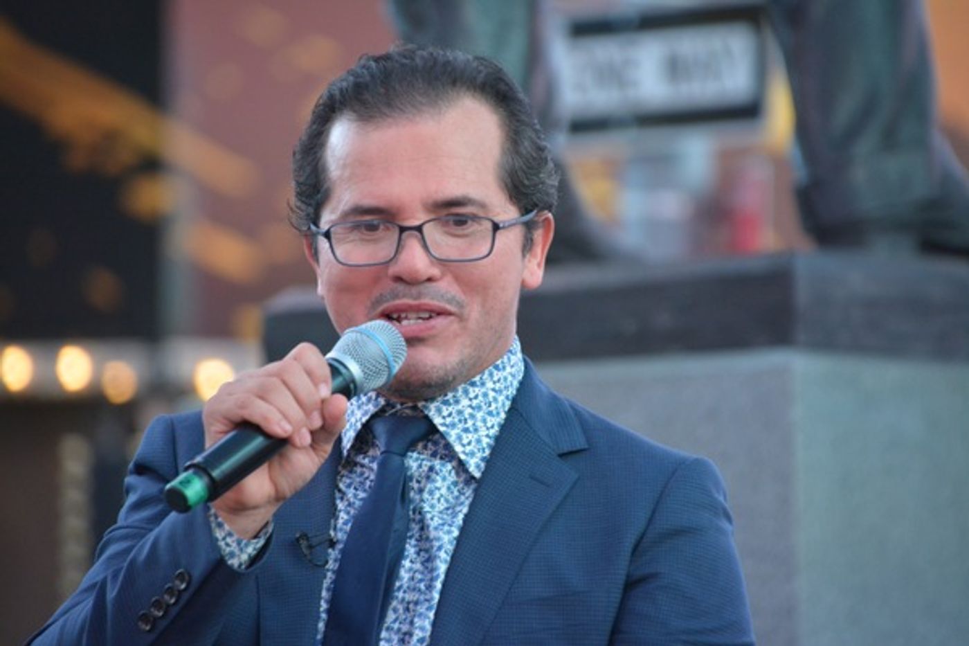 Photo Coverage: Lin-Manuel Miranda, Mandy Gonzalez and More Attend VIVA BROADWAY!  Image